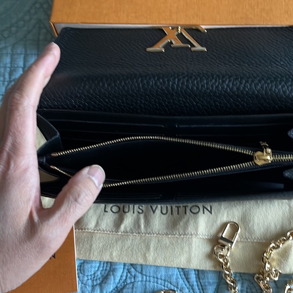 Louis Vuitton Portefeuille Black Capucines Black Taurillon Leather Wallet - Picture 10 of 10